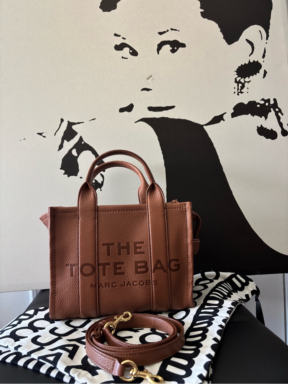 Marc Jacobs The Tote Bag in Chestnut Brown SMALL - Picture 2 of 14